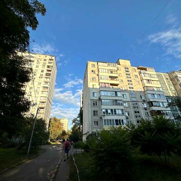 Продам 3-к квартиру 73 м2, бул. Игоря Шамо 13, Русановка, Левобережная