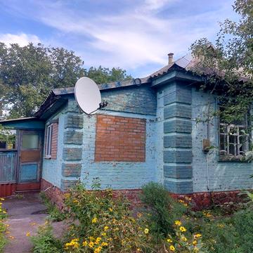 Добротний будинок в  селищі Козельщина