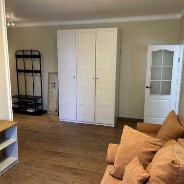 Продам 2 кім. квартиру ЦЕНТР