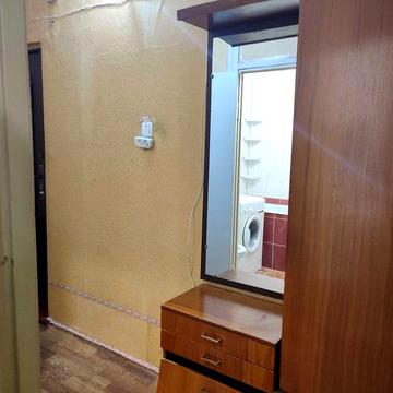 Здаеться 1 кв-ра в центрі міста, на тривалий термін