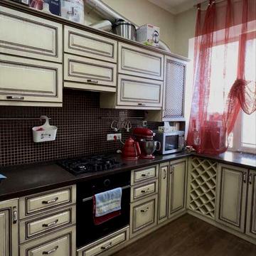 Продается 4 кк сталинка в самом Центре! 2 яруса!
