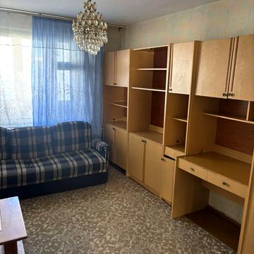 Академіка Корольова вул., 104