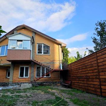 Продам 1/2 дома в Коцюбинском