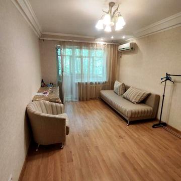 Продам однокімнатну квартиру в центрі, бульвар Центральний