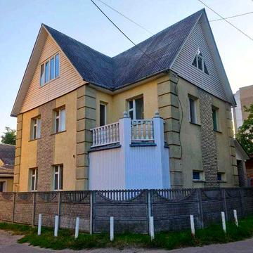 3 поверховий будинок з гарним ремонтом, поруч з центром міста. (SP)