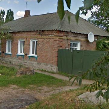 Велика частина будинку з земельною ділянкою. Вул Вадима Височина