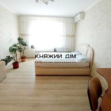 Миколи Бажана просп., 28-А