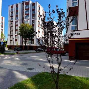 Отця Івана Блавацького вул., 1