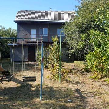 Продаж будинку до річки
