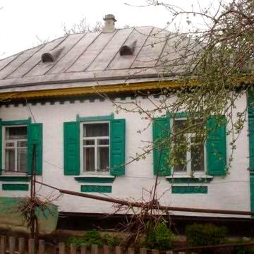 Продаж цегяного будинку