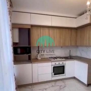 Героїв Миколаєва вул., 129