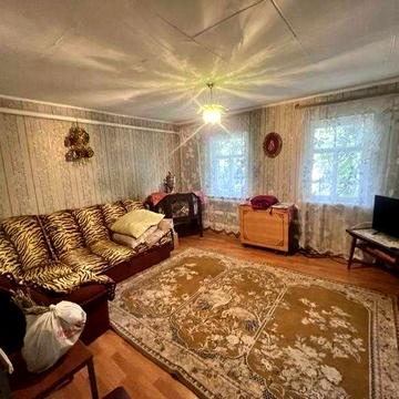 Продам будинок в селі Благодаровка( Комсомольське). Без комісії
