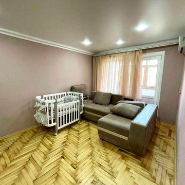 Продаж 2-кімнатної квартири в Комунарському мкрні