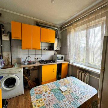 Продаж 2к квартири на 173 кв