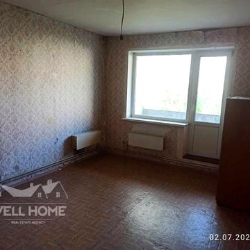 Володимира Момота вул., 48