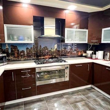 Продається простора дворівнева квартира в центрі Дрогобича