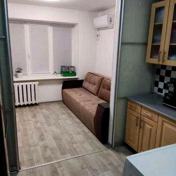 Продам гостинку с капитальным ремонтом на Новых домах.