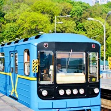 Сдам АКУРАТНУЮ 1 кв. Метро Лесная , Черниговская равно удаленные.