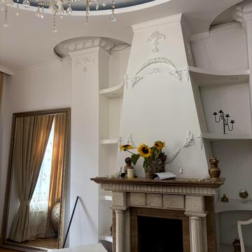 Футуристів пров., 5