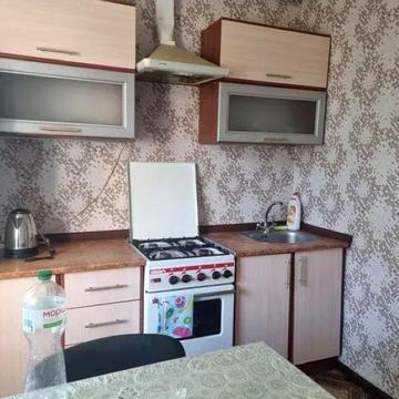 Героїв Дніпра вул., 18