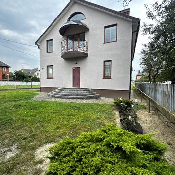 Аматорська вул., 16