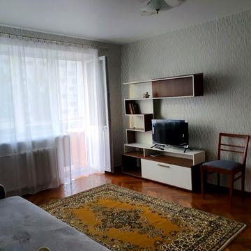 Ольжича вул., 5