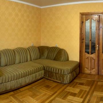 Агатангела Кримського вул., 48