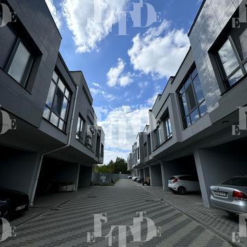 Квартальна, 45