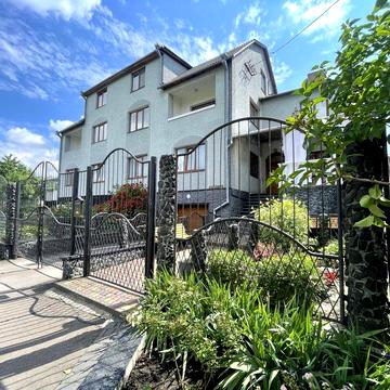 Продається просторий будинок поруч озера Басів  Кут Без комісії