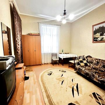 Архітектора Артинова вул., 44