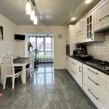 Оренда великої квартири біля парку та озера