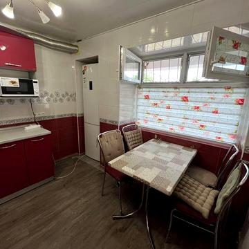 Продаж 3к квартири на проспекті Лесі Українки 10