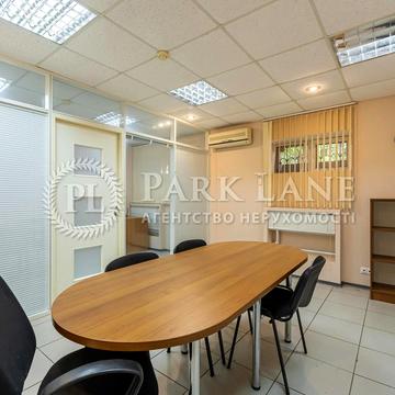 Межигірська вул., 25