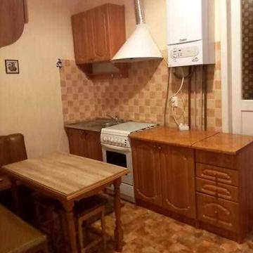 Продаж 2 кім. квартири по вул. Театральна