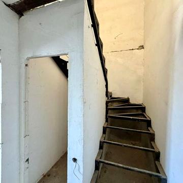 4 комнатная квартира с автономным отоплением