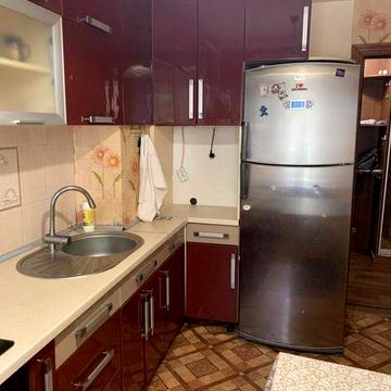 Продам срочно 3 комнатную квартиру