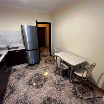Здається в оренду 1-но кімнатна квартира в центрі міста