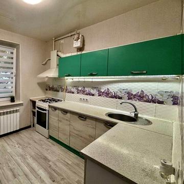 Продаю Большую 2 х комнатную квартиру на пр Мира