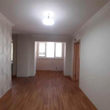 Продам  2-х кімнатну квартиру  по проспекту Незалежності!