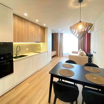 Стильна перепланована дизайнерська 1.5к квартира в престижному ЖК