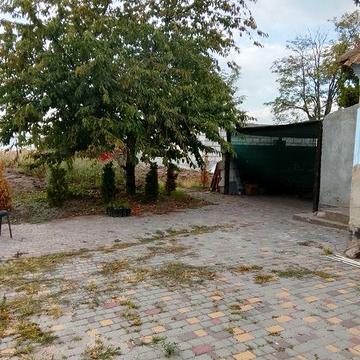 Сдаю дом с тремя домиками и баней