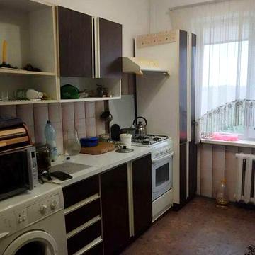 Простора та світла квартира з гарним ремонтом та новими меблями(35784)