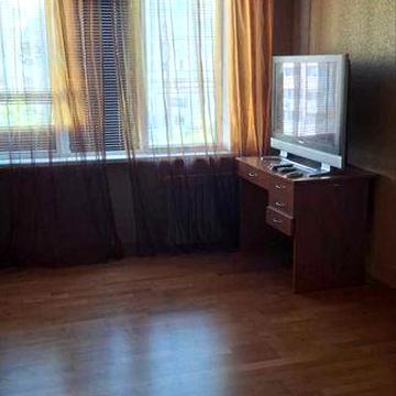 4 комнатная квартира  на Бреуса!