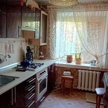 4 - х кімнатна квартира в центрі