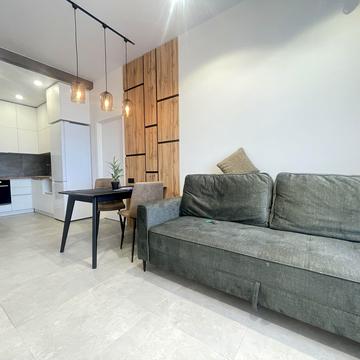 Академіка Заболотного вул., 1-А