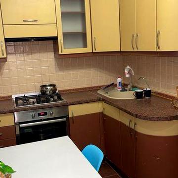 Продаётся 3 ком. квартира по ул. Школьной, 3/9