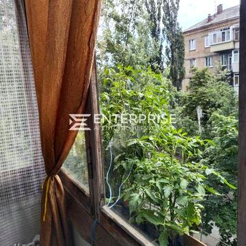 Продаж 2 кімнатна, метро Дарниця, вул Набоки/ Бажова