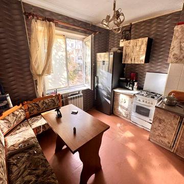 Продам 1 комнатную таирова ул Вильямса Чекалено  Королева  низкий этаж