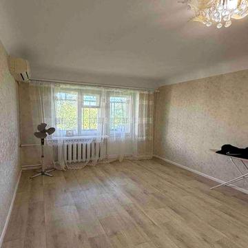 2к квартира 45м2, ЦЕГЛА, площа Київська