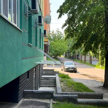 Тиха вул., 7
